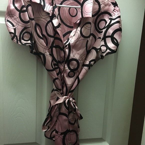 Ladies blouse - Picture 1 of 1